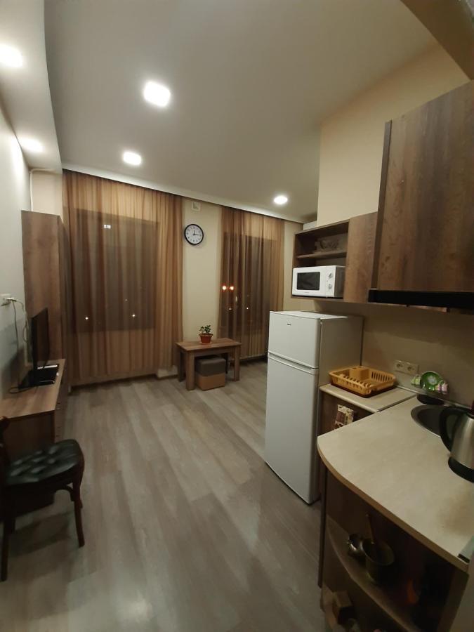 Yerevan, Abovyan 34 My Street Экстерьер фото
